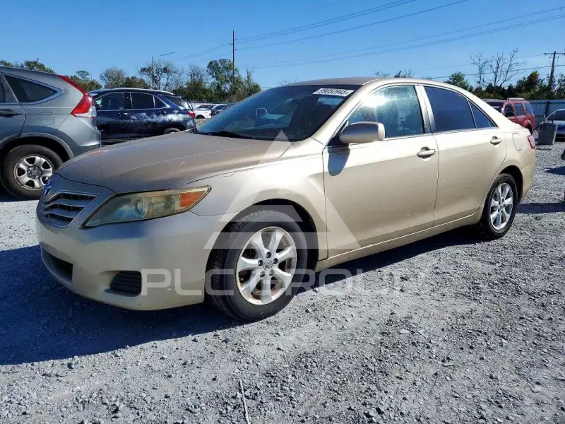 2011 Toyota CAMRY photo
