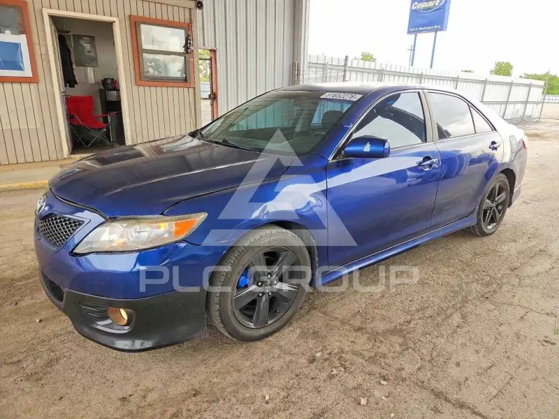 2011 Toyota CAMRY фото