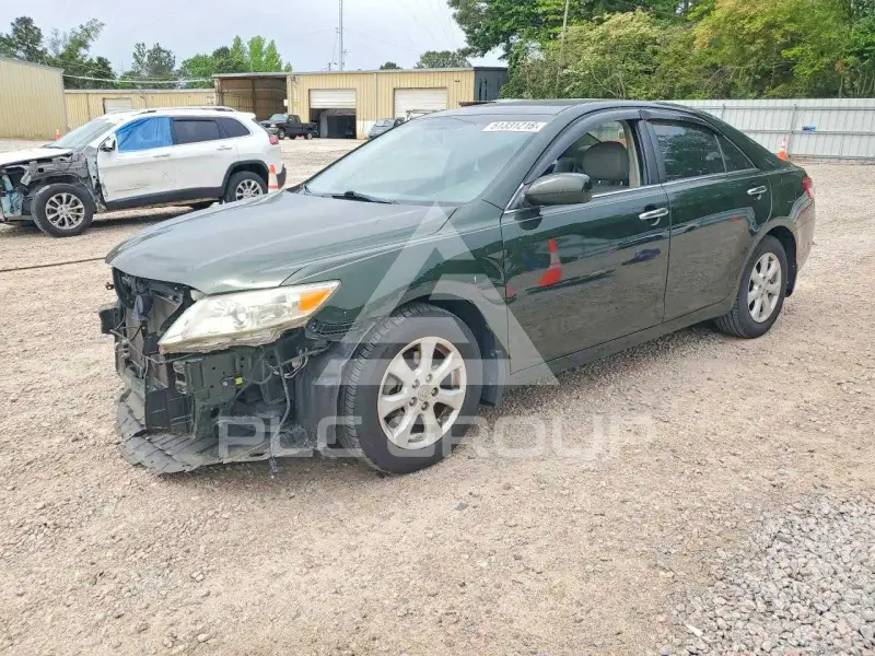 2011 Toyota CAMRY фото