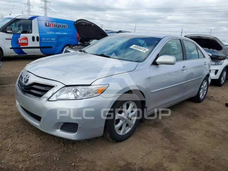 2011 Toyota CAMRY фото