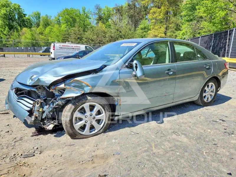 2011 Toyota CAMRY фото