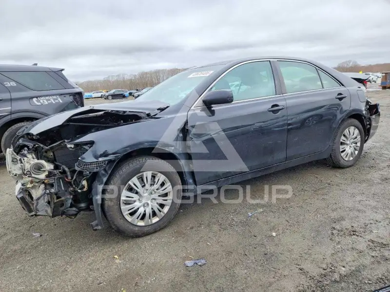 2011 Toyota CAMRY фото