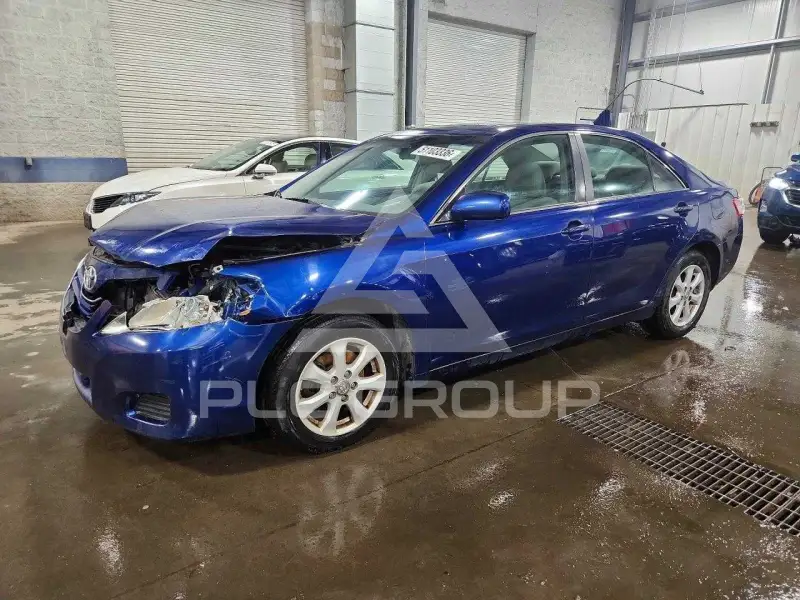 2011 Toyota CAMRY фото