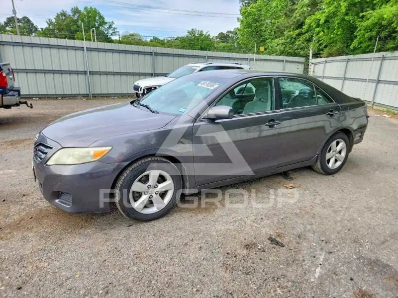 2011 Toyota CAMRY фото