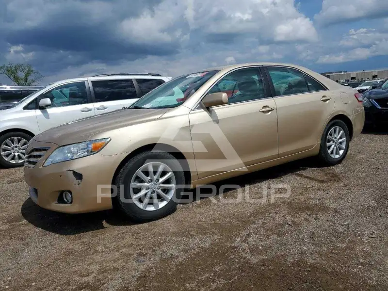 2011 Toyota CAMRY фото