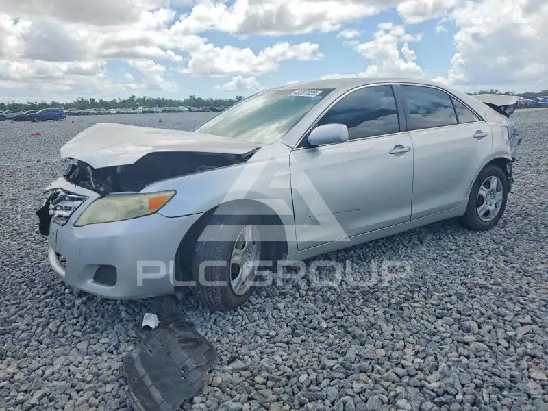 2011 Toyota CAMRY фото