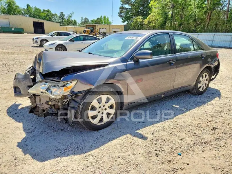 2011 Toyota CAMRY фото