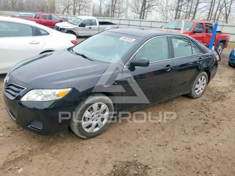 2011 Toyota CAMRY фото