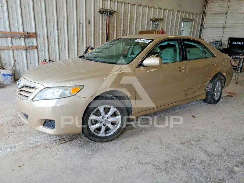 2011 Toyota CAMRY фото