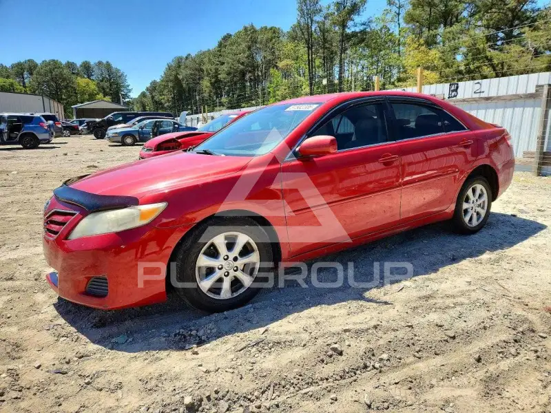 2011 Toyota CAMRY фото