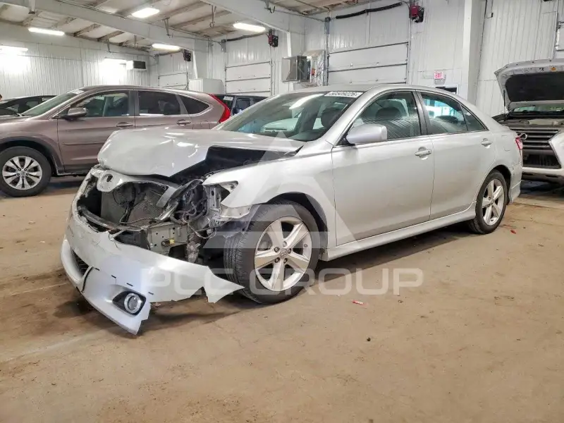 2011 Toyota CAMRY фото