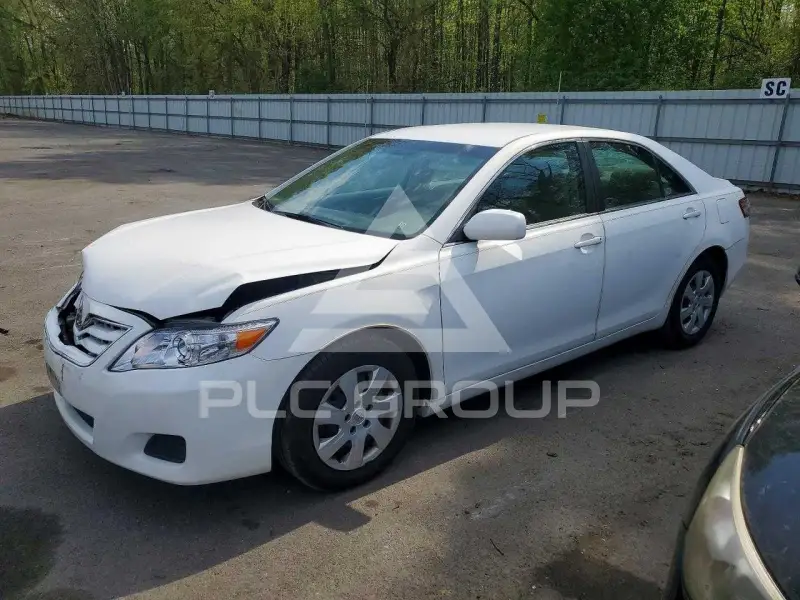 2011 Toyota CAMRY фото