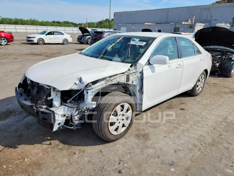 2011 Toyota CAMRY фото