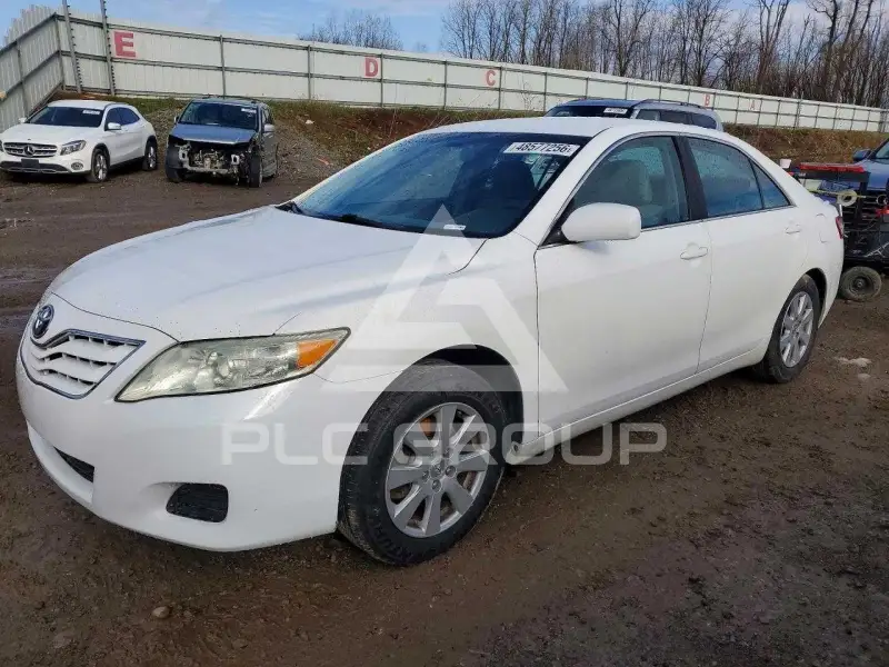 2011 Toyota CAMRY фото