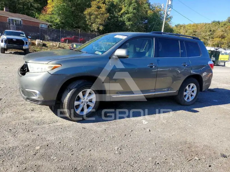 2011 Toyota Highlander фото