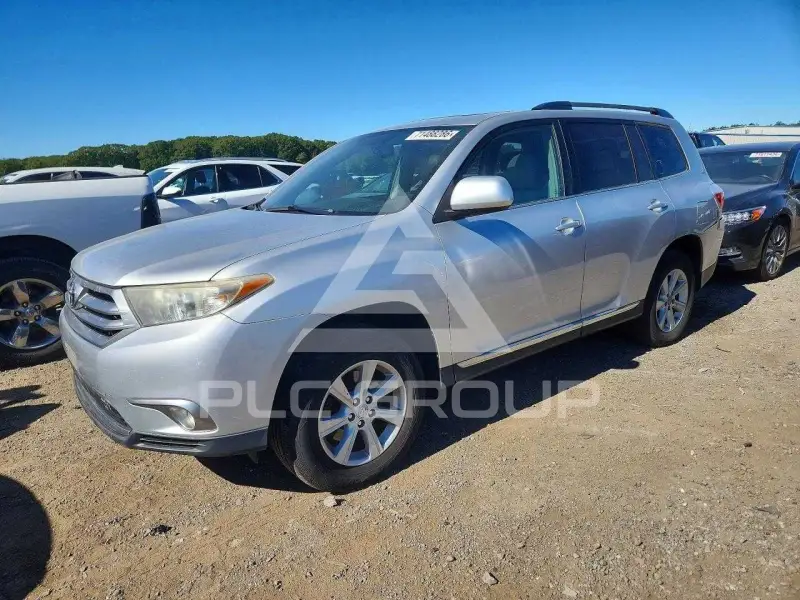 2011 Toyota Highlander photo