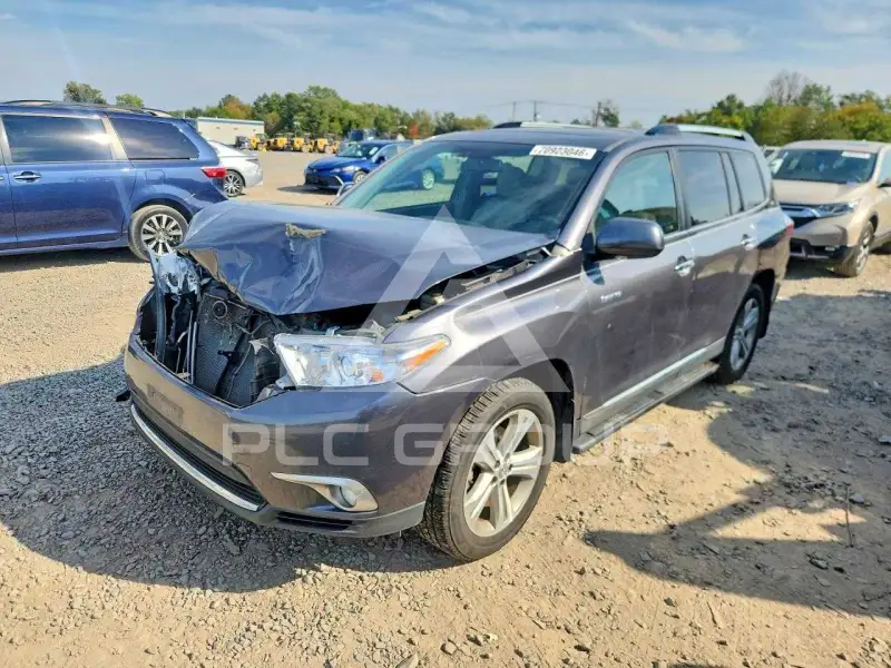2011 Toyota Highlander photo
