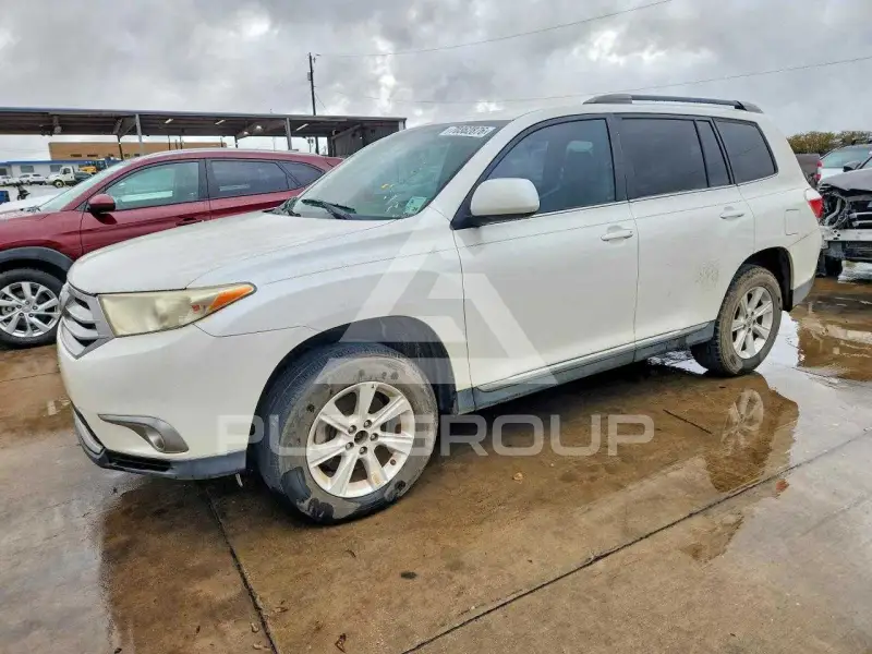 2011 Toyota Highlander photo