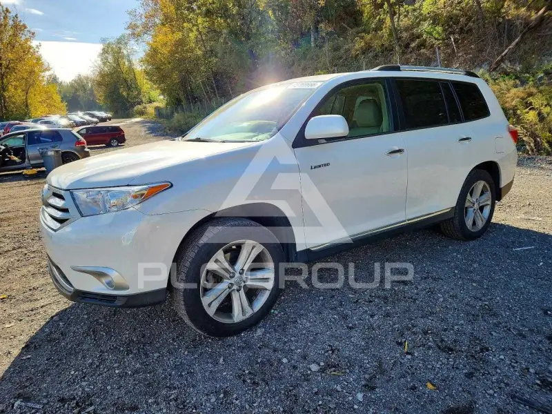 2011 Toyota Highlander фото
