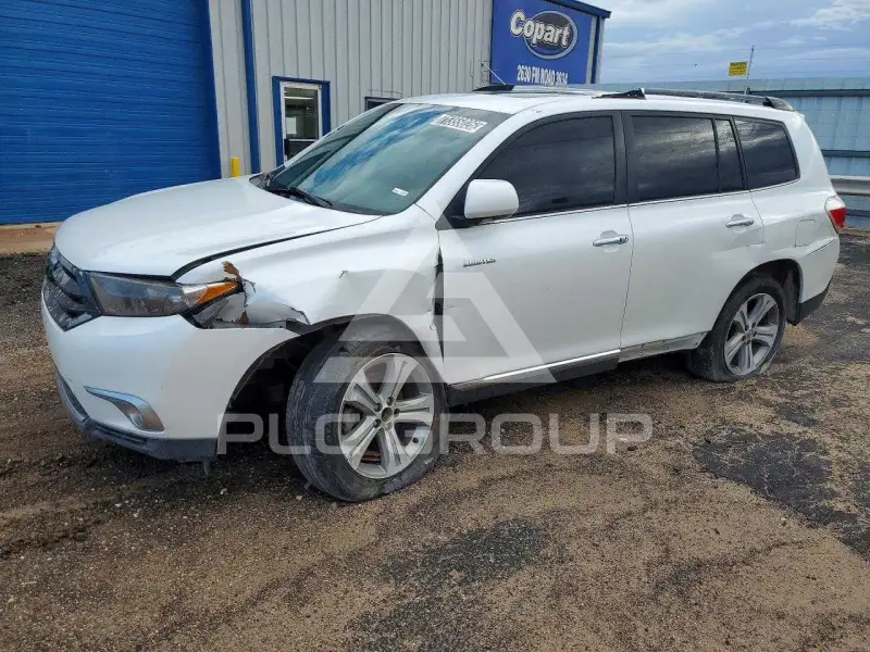 2011 Toyota Highlander photo