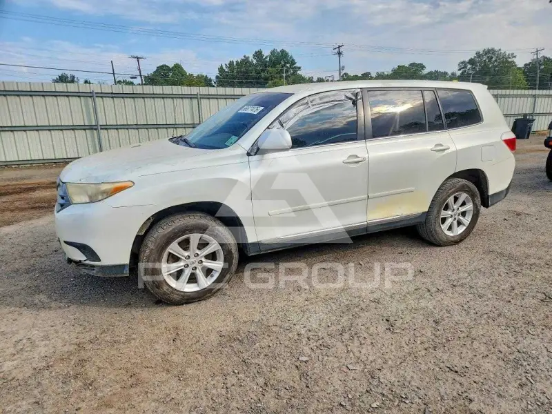 2011 Toyota Highlander фото