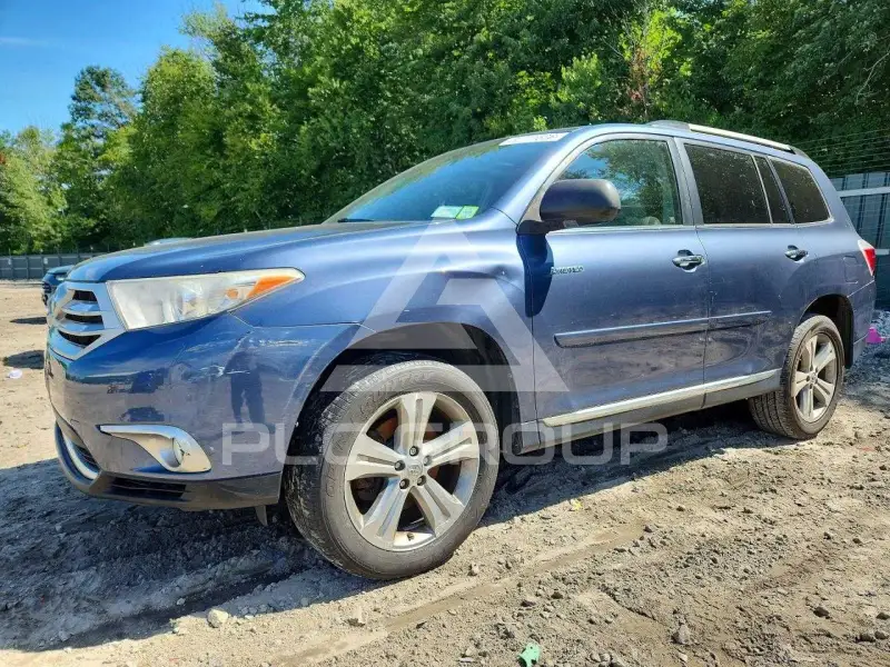 2011 Toyota Highlander photo