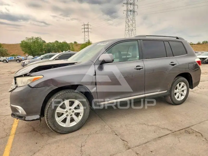 2011 Toyota Highlander фото