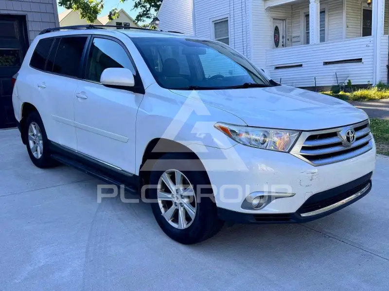 2011 Toyota Highlander фото