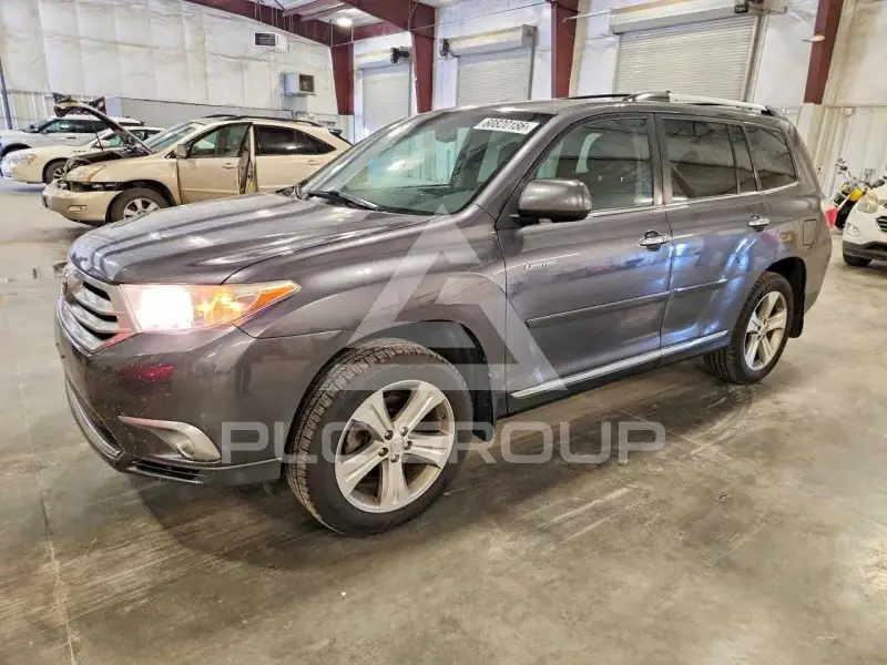 2011 Toyota Highlander photo