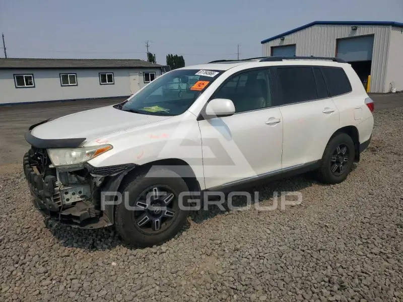 2011 Toyota Highlander photo