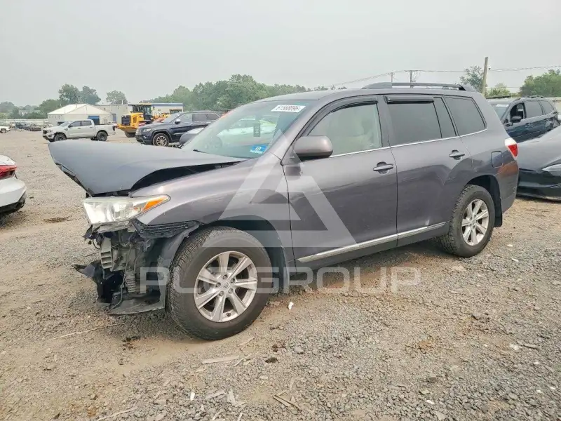2011 Toyota Highlander фото
