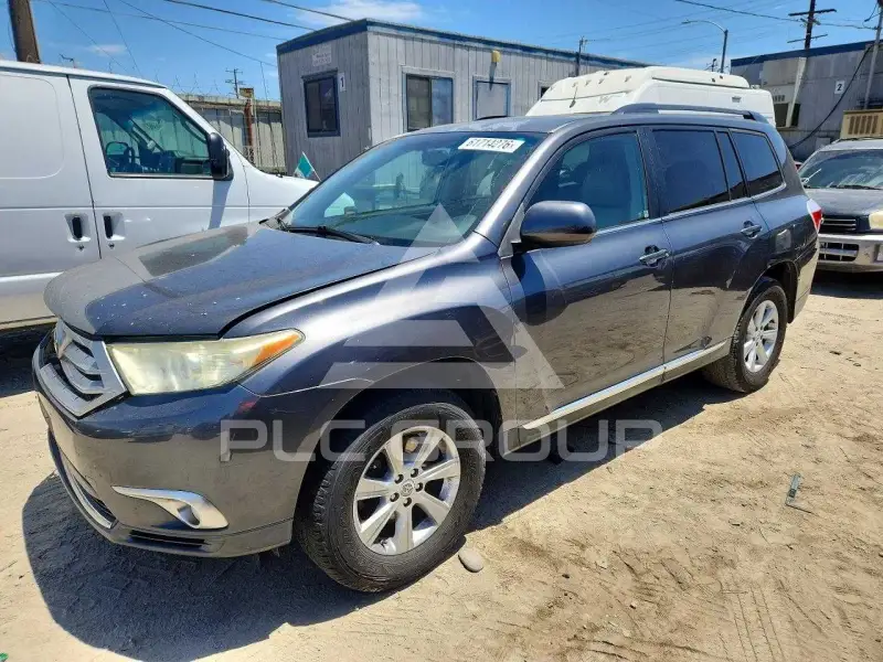 2011 Toyota Highlander фото