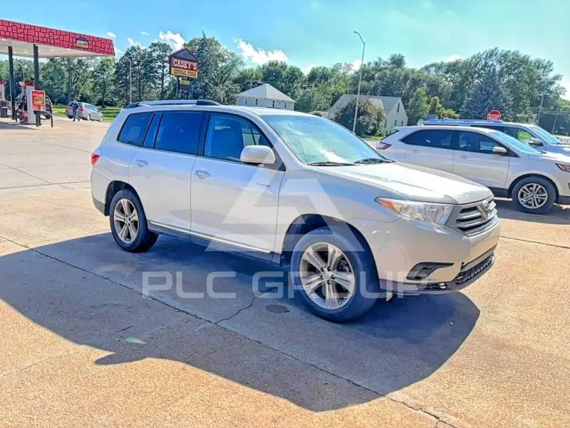 2011 Toyota Highlander photo