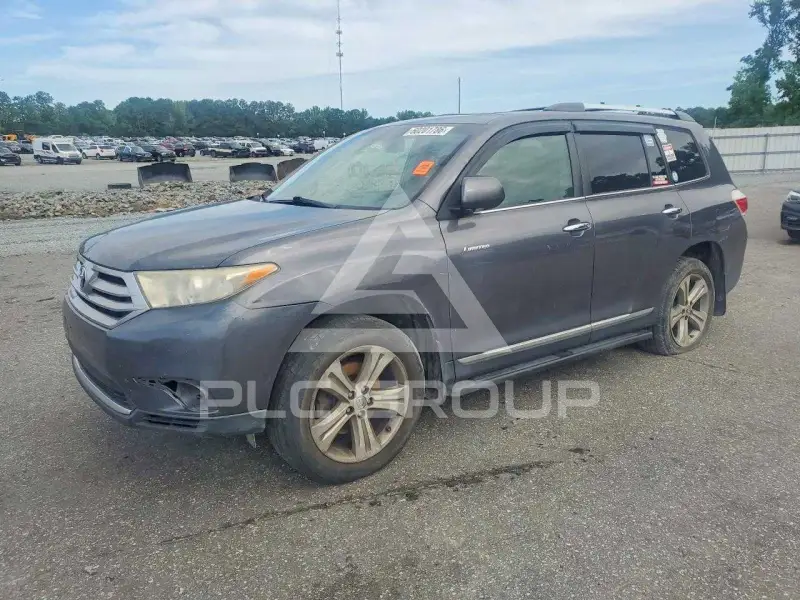 2011 Toyota Highlander photo