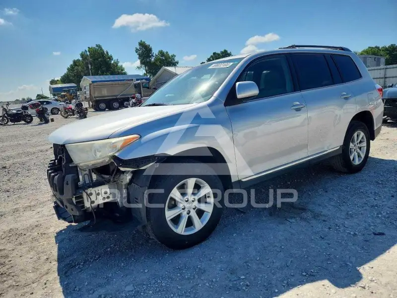 2011 Toyota Highlander photo