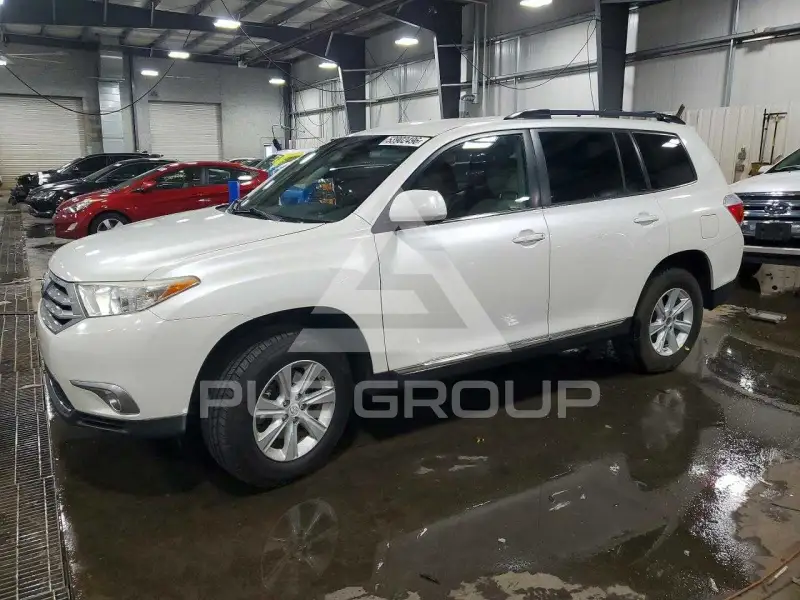 2011 Toyota Highlander фото