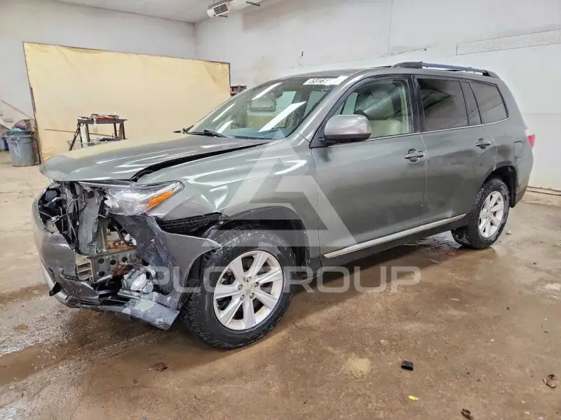 2011 Toyota Highlander photo