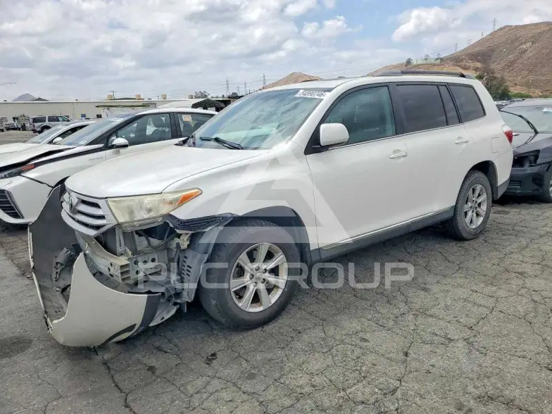2011 Toyota Highlander фото
