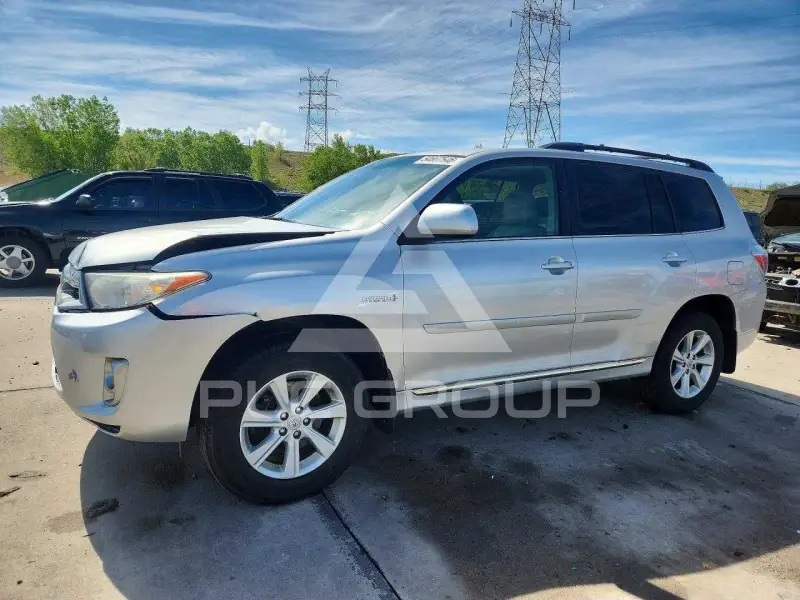2011 Toyota Highlander photo