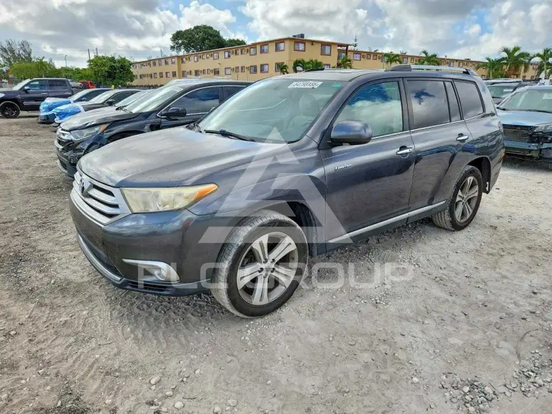 2011 Toyota Highlander фото