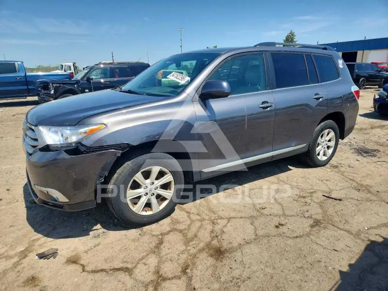 2011 Toyota Highlander photo