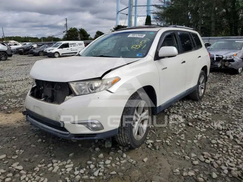 2011 Toyota Highlander фото