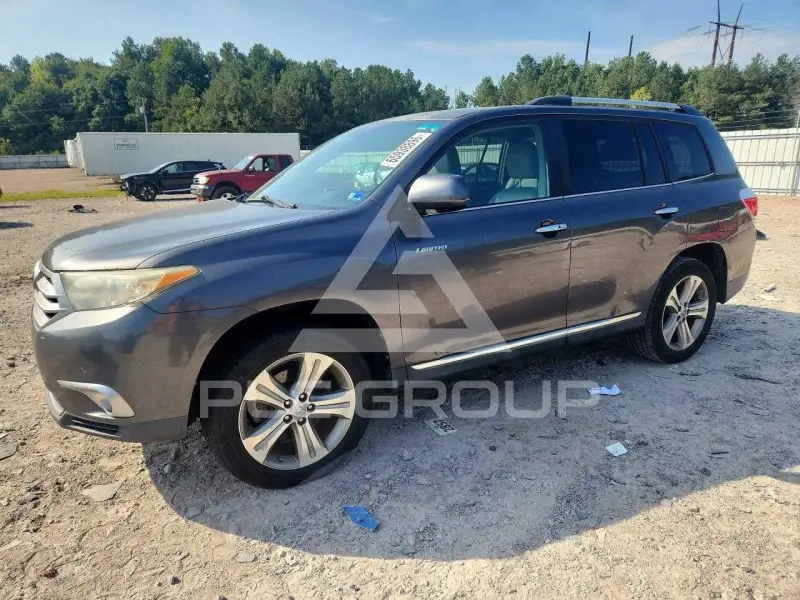 2011 Toyota Highlander фото