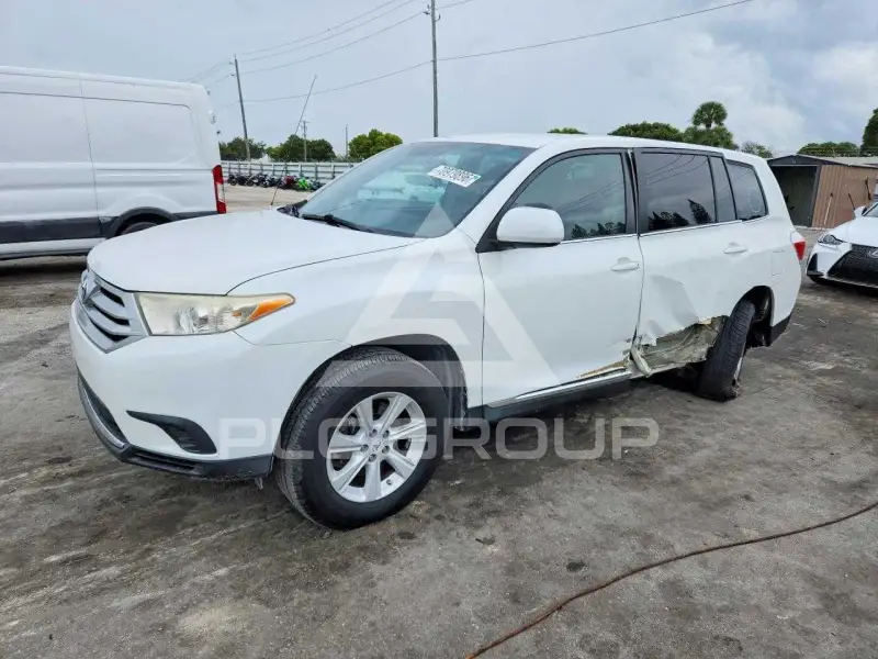 2011 Toyota Highlander photo