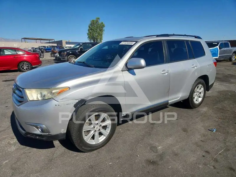 2011 Toyota Highlander photo