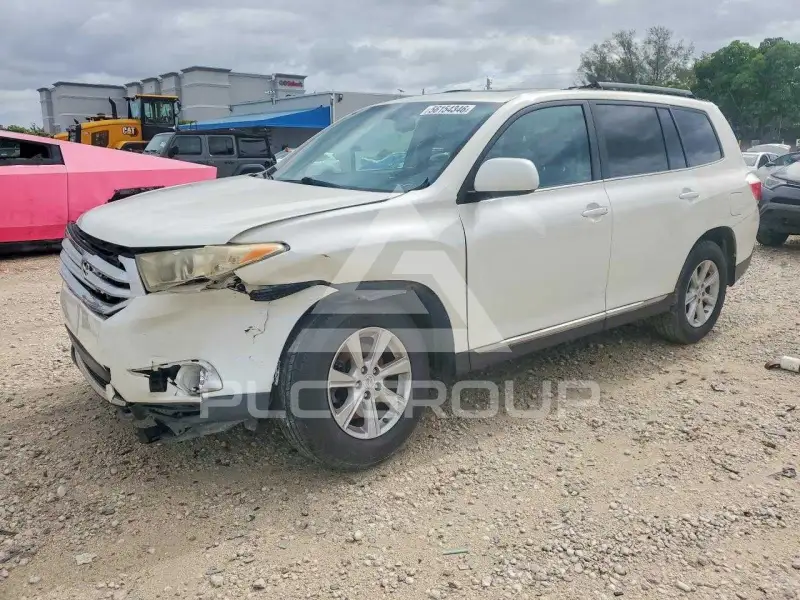 2011 Toyota Highlander фото