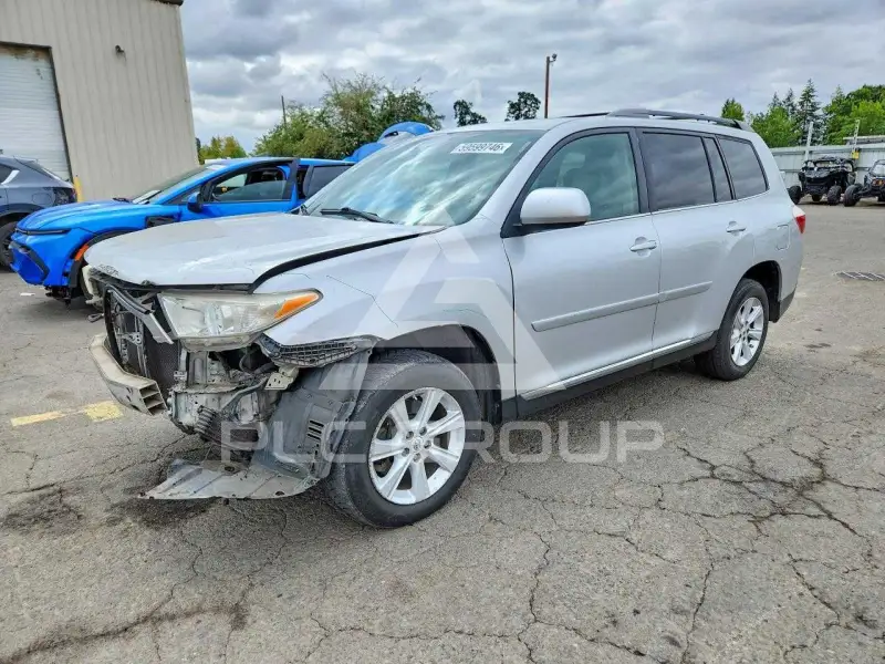 2011 Toyota Highlander фото