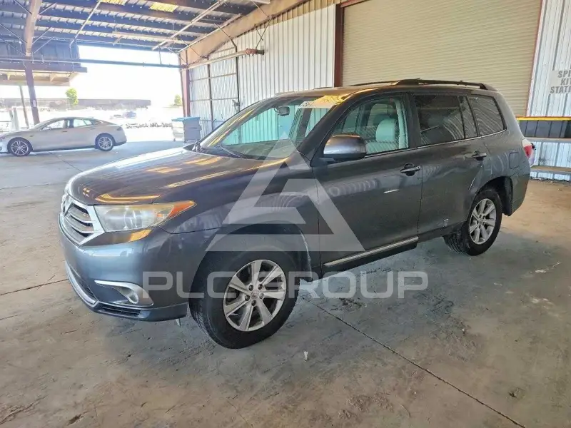 2011 Toyota Highlander photo