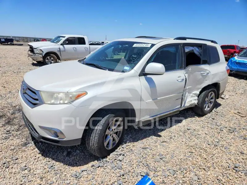 2011 Toyota Highlander photo