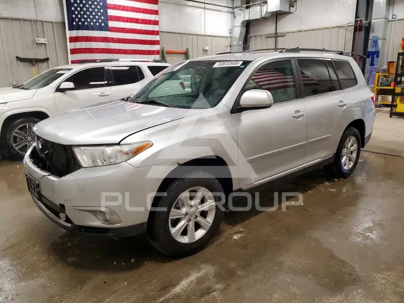 2011 Toyota Highlander фото